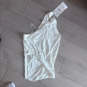 White One-Shoulder Ribbed Top